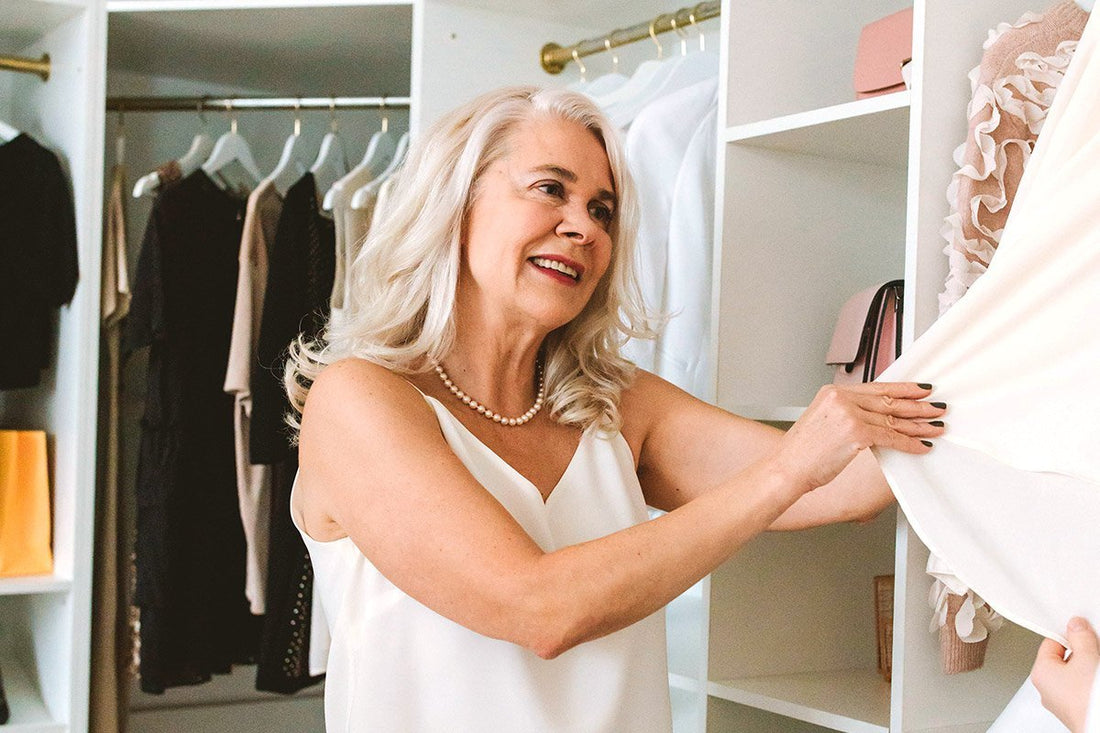 6 Essential Ways to Accessorize for the Holidays Joylux 6 Essential Ways to Accessorize for the Holidays Joylux